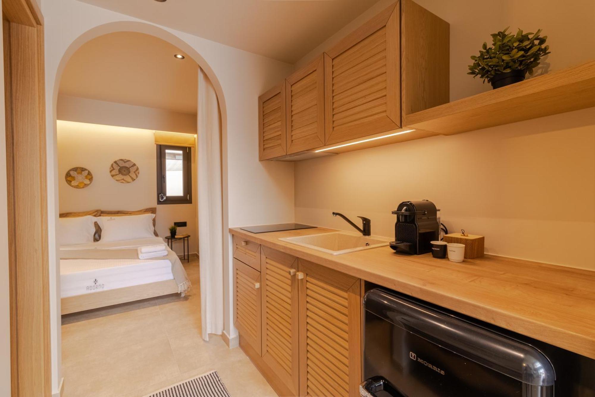 Adorno Private Suites Only Adults & Kids 12 Plus Vrasná Buitenkant foto