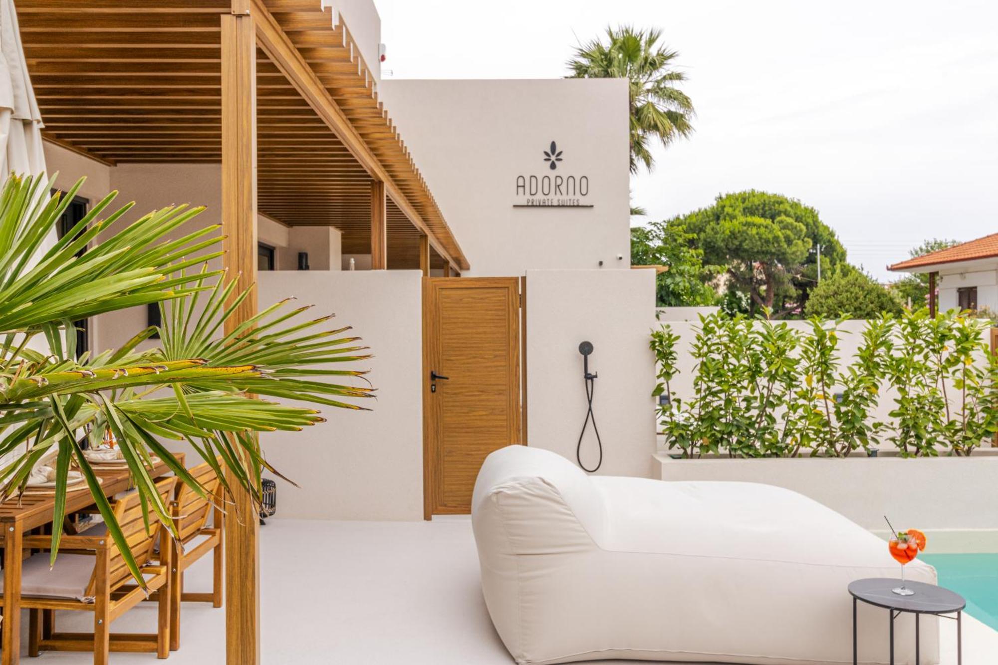Adorno Private Suites Only Adults & Kids 12 Plus Vrasná Buitenkant foto